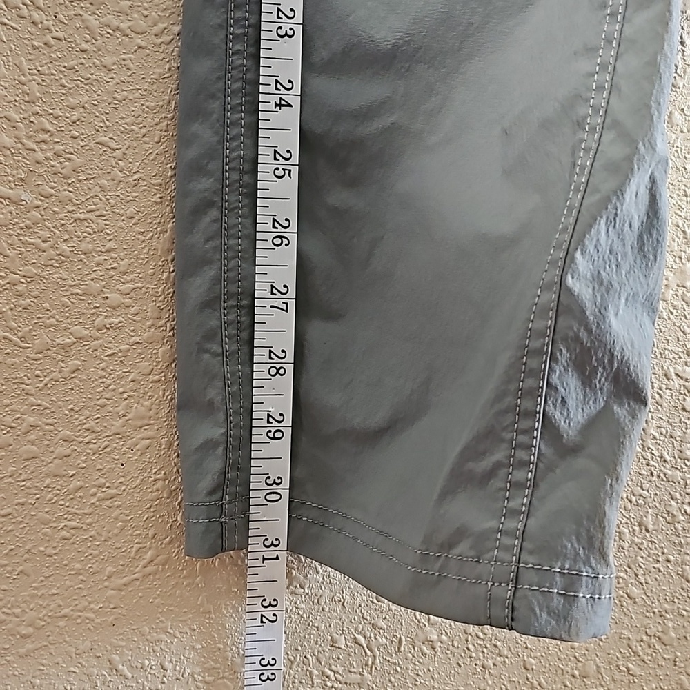The North Face Convertible Pants. - Picture 9 of 12